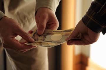 「50万でも、10万でもいいから」200万円貸したはずの友人からまさかの申し出 玉の輿婚の女性とその夫がとった選択とは