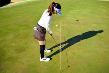 きょうの調子はどう？ 朝の時点でパッティングの良し悪しを知る方法 本明夏