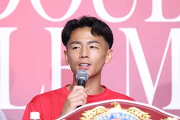 武居由樹、衝撃127秒殺でV2　統一戦希望「ベルト一本じゃ物足りない」　那須川戦は「彼は王者ではないので、まだいいかな」