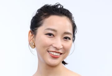 杏、愛犬そっくりのフィンランド土産を公開⇨「写真をもとにプリントされたものかと思いました」とファン