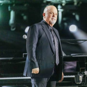 ビリー・ジョエル、健康問題にもかかわらず引退の予定なし