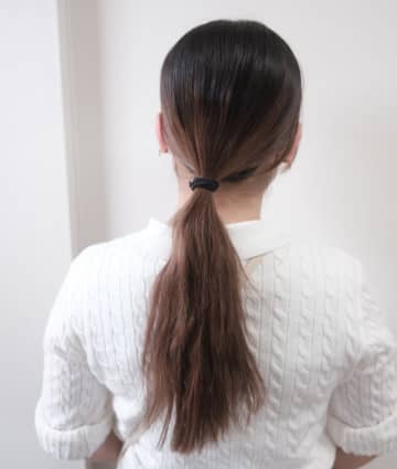 ゴム1本でおしゃれに見える！いろいろ応用可能な簡単ヘアアレンジ