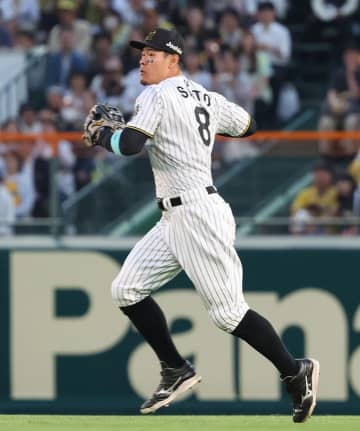 【阪神】藤川監督の複数ポジション起用に賛否　メジャー移籍目指す佐藤輝明には〝追い風〟