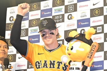 【巨人】〝代役４番〟キャベッジに他球団が戦々恐々「左対左でも簡単に打ってしまう」