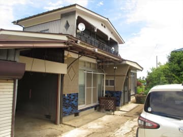 国道近くの利便性が高い菜園付き物件！ 保育園や小学校へも近いほぼ補修不要物件【宮城県栗原市】