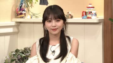与田祐希、“スキンヘッド好き”告白後に小峠英二の頭に気づいてツッコまれる「さすがに今さらだろ！」『世界動画ニュースSP』