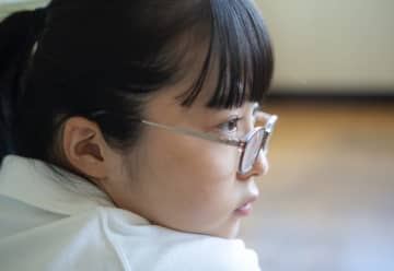 写真家・青山裕企さんがYUKAI HANDS Gallery 10周年 記念展 Part.3「少女礼讃 portrait」開催