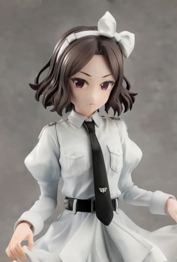 「ガールズバンドクライ」に登場する海老塚 智を1/7スケールで立体化したフィギュアが楽天ブックスにて11%オフで販売中