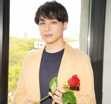 “令和のリアルな王子様”話題の6代目バチェラー・久次米一輝氏に直撃　過去の恋愛＆運命のパートナー探す旅振り返る