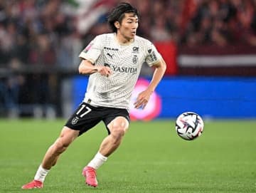 今季12発の日本人アタッカー、今夏に移籍の可能性が急浮上！ 来季CL出場クラブが触手と仏報道　所属クラブは「現実的な脅威」