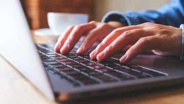 あなたの「ながらリモート」バレバレ？ 意外と見られてるオンライン会議マナー