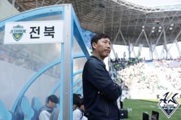 マンU撃破の東南アジア選抜、監督は日本と縁ある韓国人だった！浦和レッズとACL死闘の48歳