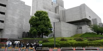 生活保護基準“引き下げ”は違法？　「物価偽装・政治介入」最高裁弁論で原告ら訴え…判決は6月末、“司法のメス”入るか