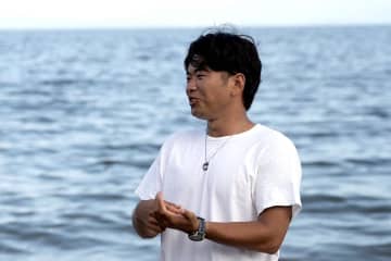 「プロでも赤字は100万単位」ウインドサーフィン“稼げない”現実を変える、22歳の若きプロの挑戦
