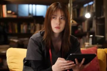 「Dr.アシュラ」“朱羅”松本若菜と“ナオミ”小雪、治療拒否の患者と向き合う 「『地獄に片足突っ込んでも患者を救い続ける』ってかっこいい」