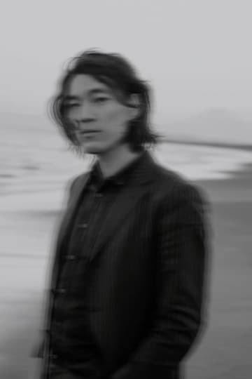 Dan Mitchel、様々な要素を盛り込んだプログレ曲「都会のターザン」を13年越しにリリース