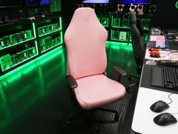 Razer製ゲーミングチェア用の純正カバースリーブが登場、カラーは2色 丸洗いも可能