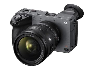 ソニー、AIプロセッシングユニット搭載の映像制作向けカメラ「FX2」　チルト式電子ビューファインダーや新しい手ブレ補正モードも