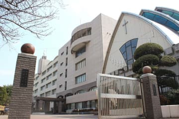 明星中学校・高等学校がバッファローの無線LAN機器など導入、多台数接続や校内移動時も安定した通信環境を実現