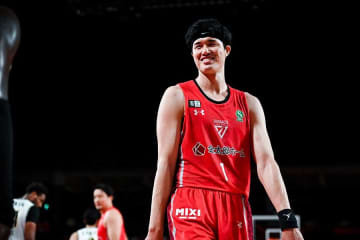 Bリーグに飛び込んできたビッグニュースにバスケファン歓喜「栄光あれ」「ずっといてくれるんだよね？」
