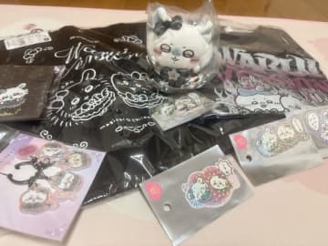 【ちいかわ】新発売のまじかるグッズはモモンガが悪いバージョンに！