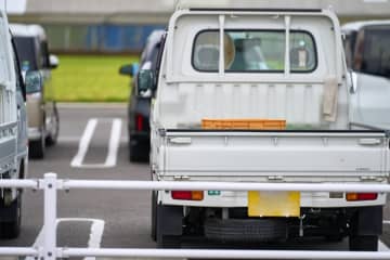 車のナンバーによって「税金」が異なる？節税のためにナンバーの変更はできるの？