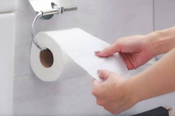 あなたは使いすぎ？トイレットペーパーを大量に使う人の特徴４つ
