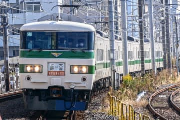 ついに...「185系」引退へ、残るC1編成“フィナーレ商品”を販売 JR東日本