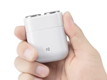 ±0プラマイゼロの4,950円ミニシェーバー、旅行や出張に