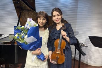 大西亜里がヴァイオリニスト・福元麻理恵と「ピアノでアトリエ」始動「新しいつながりが生まれるような場所に」