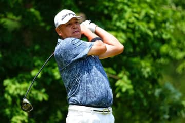 堺谷和将が単独首位 シニアメジャー帰りの片山晋呉は5位／国内シニア
