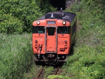 JR西、次世代バイオディーゼル燃料「試験結果良好」今年度実装へ準備進める