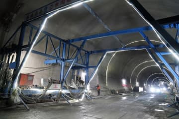 「中欧班列」東ルート・浜綏鉄道の重要トンネル貫通　中国黒竜江省
