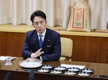 農相、入札備蓄米の返還「対応」　不公平感踏まえ