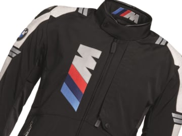 BMW Motorradが2025夏ウェア発表！　新作＆注目ギアを一挙紹介