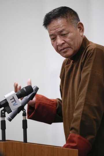 ダライラマ後継で中国警戒　来日のチベット亡命政府首相