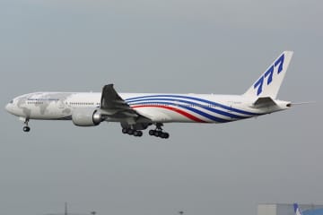 21年のフライトに幕、JAL 777-300ER『JA731J』 を航空ファンの写真と共にたどる