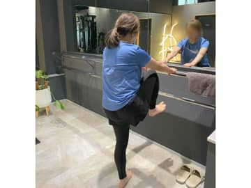 70歳でも「３カ月で驚くほど変わった」。ほぐすだけで「お腹がスッキリ」！年齢とともに固くなりがちなパーツは【鬼軍曹ゆか様ダイエット】