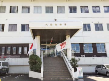 鎌倉の路上で女性の首を絞め…殺人未遂容疑で男逮捕　発見時は近くの草むらで泥酔