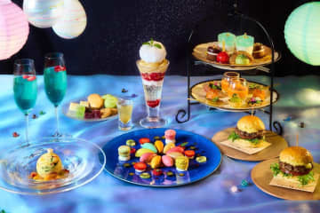 品川プリンスホテル「夏まつり」テーマのアフタヌーンティー、りんご飴など“屋台グルメ”着想スイーツ