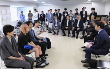 私大検討会議、千葉工大を視察　現場の取り組みや声反映へ