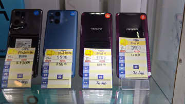 中古スマホ屋さんがひしめく台湾のビル、東協廣場で掘り出し物を物色してきた（スマホ沼）