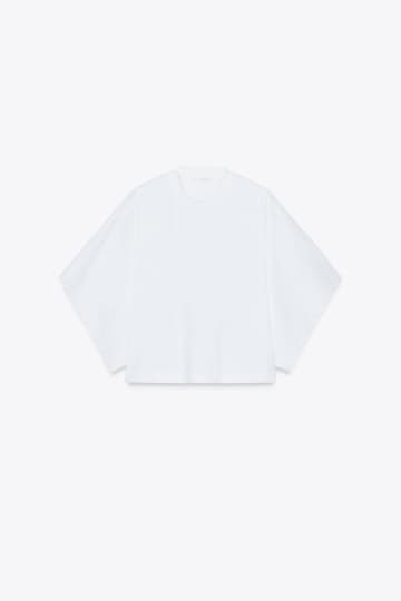 「地味見え」を回避したい40・50代へ！【ZARA】1枚で着映える♡「おしゃれ白T」