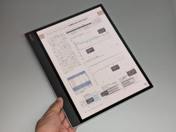 【山口真弘の電子書籍タッチアンドトライ】A4を原寸表示できる13型カラーE Ink搭載。Playストアも利用可能なタブレット「BOOX Tab XC」