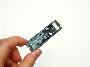 【やじうまミニレビュー】ヒートシンクなしでOK？SandiskのPCIe 5.0爆速SSD「WD_BLACK SN8100 NVMe SSD」