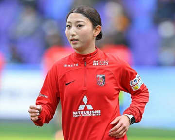 浦和L・塩越柚歩が“似合いすぎ”な浴衣姿を披露「自分へのご褒美と家族へのプレゼント」にファン感心「素晴らしい」「世界一の孝行」