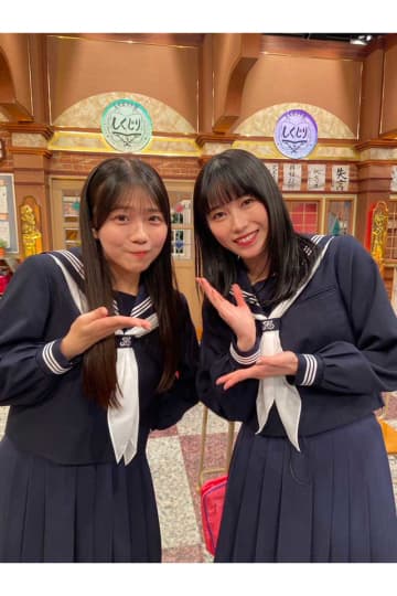 32歳元AKB総監督の“セーラー服姿”が話題　「違和感なし」「まだいけます」反響多数