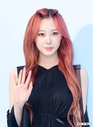 【PHOTO】aespaのGISELLE、BOYNEXTDOOR テサン＆ウンハクら、ブランド「LOEWE」イベントに出席