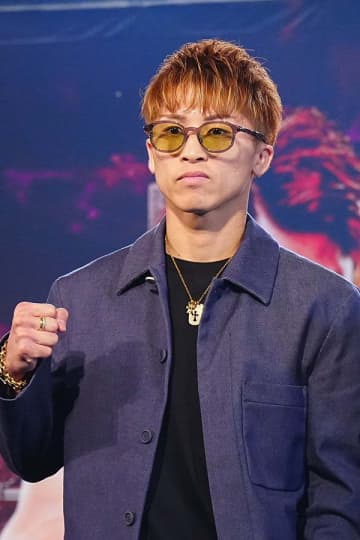 井上尚弥に会いに来た27歳英スターに驚きの声「日本にいる！」「凄い2ショット」　26cm差の対面