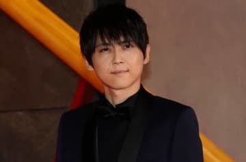 声優・梶裕貴、LINEの新機能に感動し投稿 ⇨ 朴璐美が即反応！“進撃の巨人”の絵文字でのやりとりが話題に